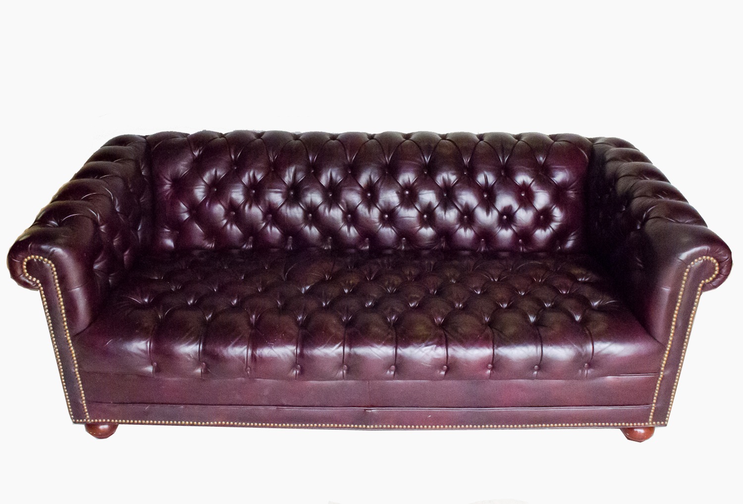 21 Living Room Tufted Leather Sofa Designs