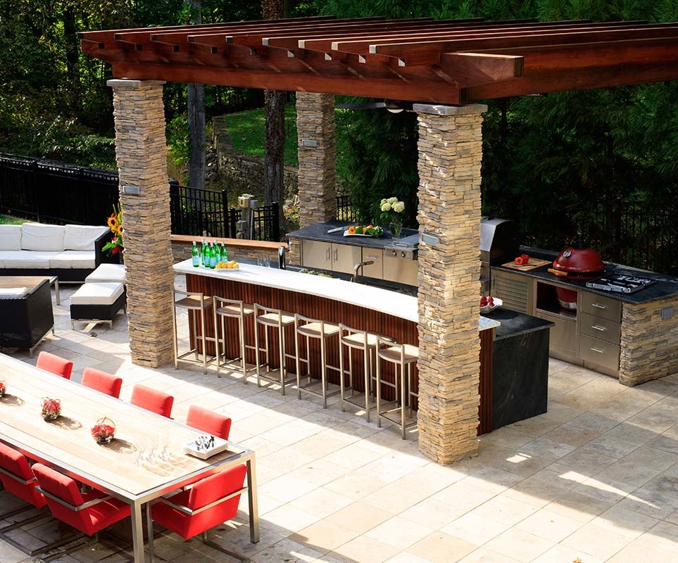 Outdoor Kitchen - Designing The Perfect Backyard Cooking Station