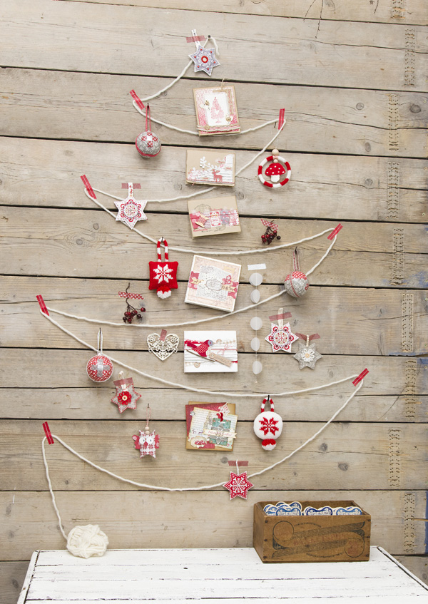 DIY Decorative Dangles Christmas Tree dwellingdecor