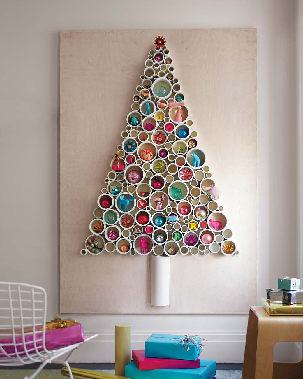 DIY PVC-Pipe Christmas Tree dwellingdecor