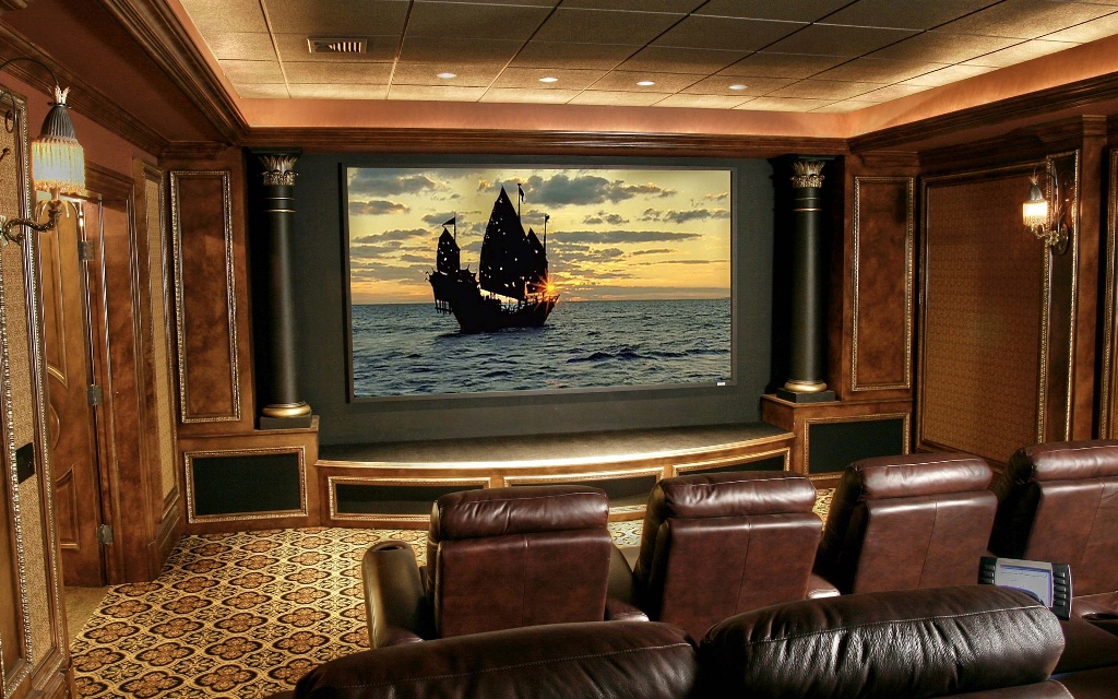 Modern-Decoration-of-Home-Theatre