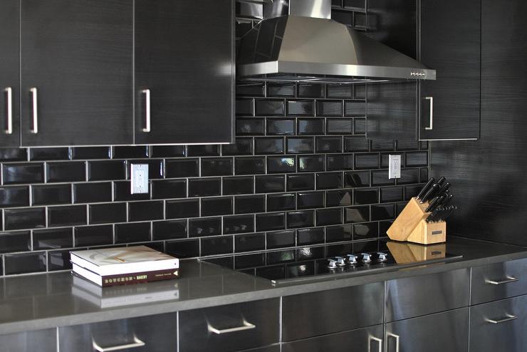 18 Black Subway Tiles in Modern Kitchen Design Ideas