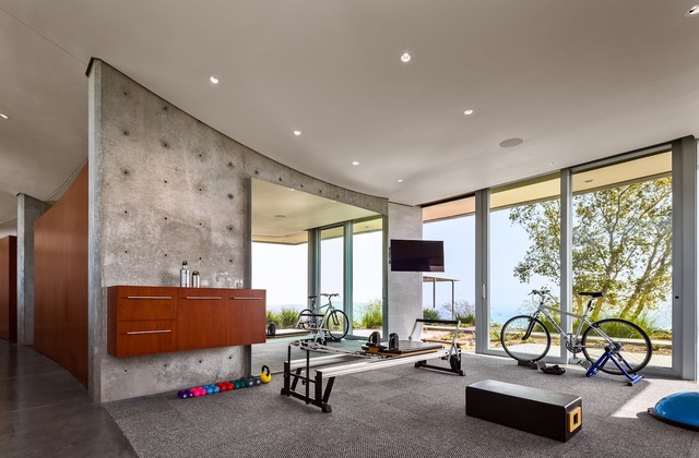 Concrete-modern-home-gym