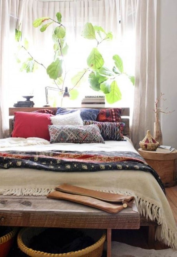 eclectic-bedroom-with reclaimed furniture