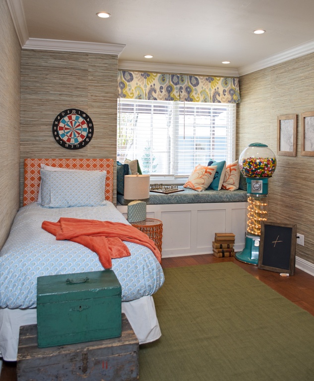Contemporary Kids Bedroom with Reclaimed Distressed Wood Palisade Blue