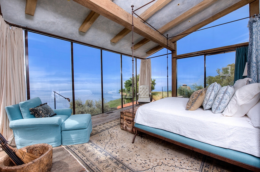 Stunning-Mediterranean-style-bedroom-with-a-breathtaking-view
