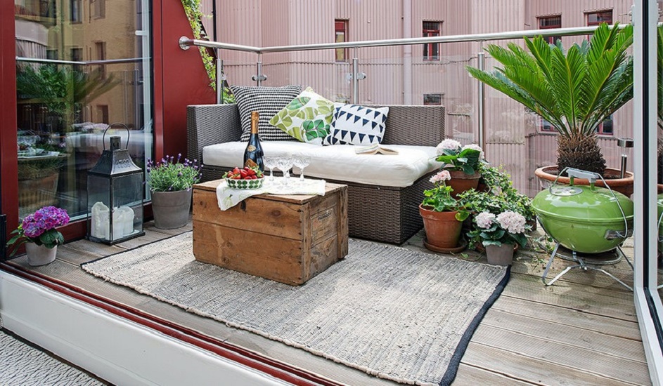 Urban-Apartment-with-Terrrace-charming-eclectic-terrace