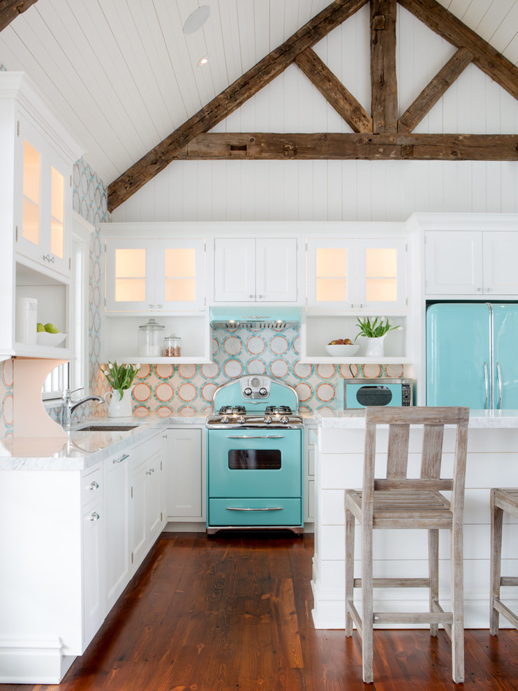beach-style-for-kitchen-with-turquoise-and-white