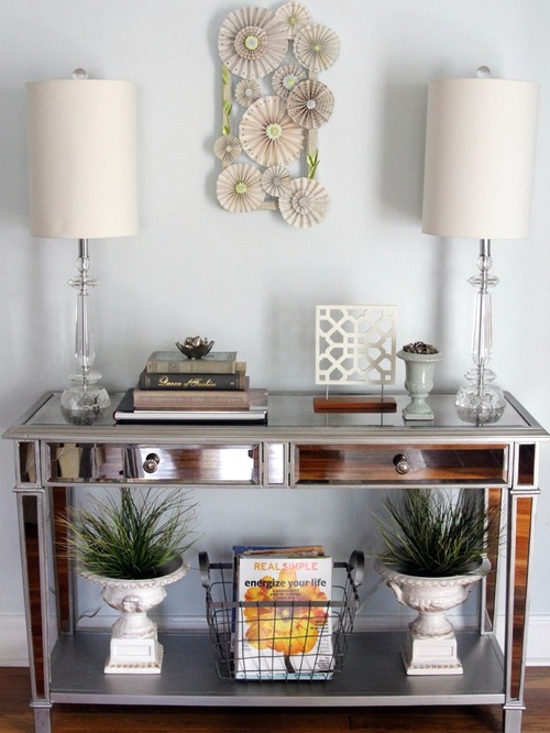 eclectic-entry-decor