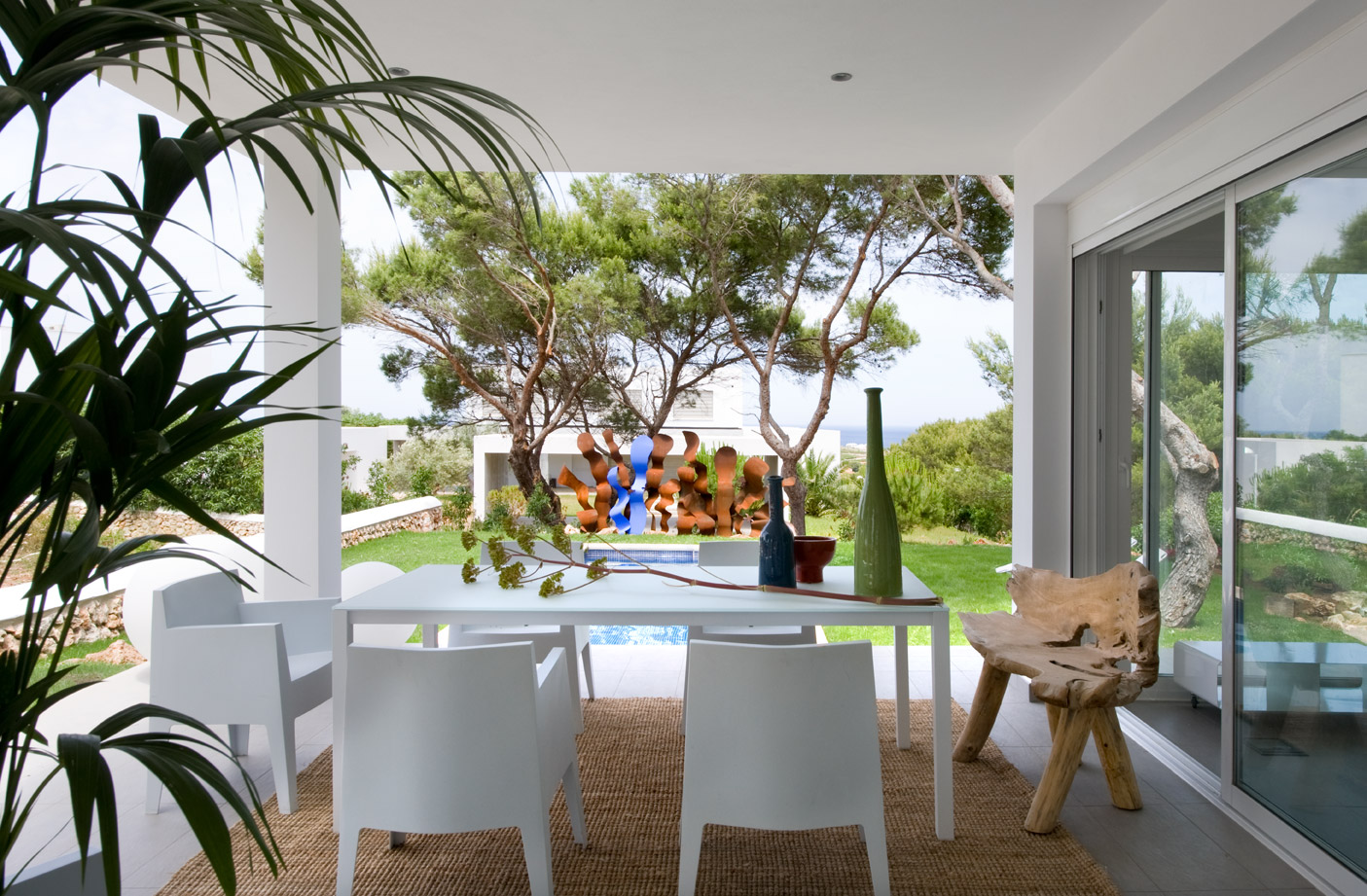 eclectic-seaside-house-design