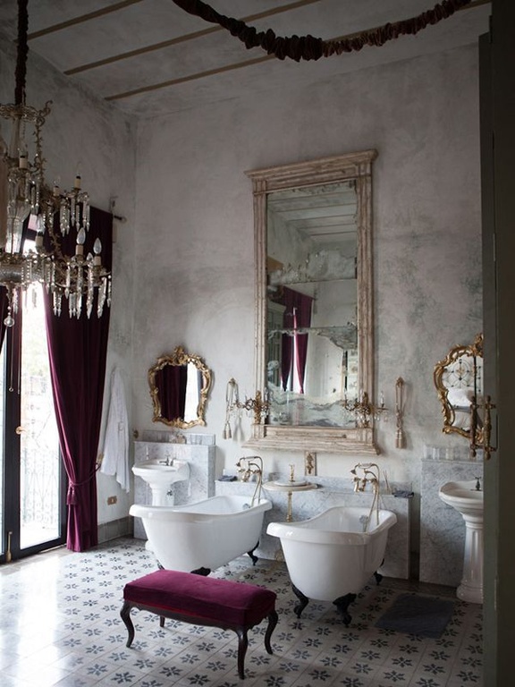 mediterranean-master-bathroom-with-clawfoot-tub