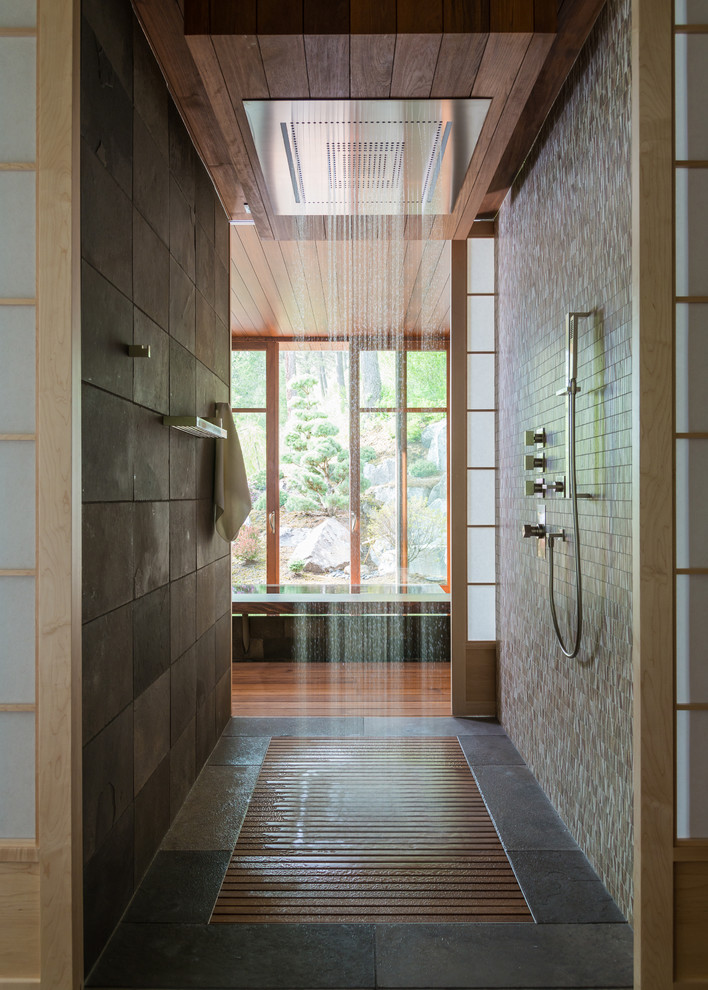 Textured Rustic Style Walk-In Shower Design