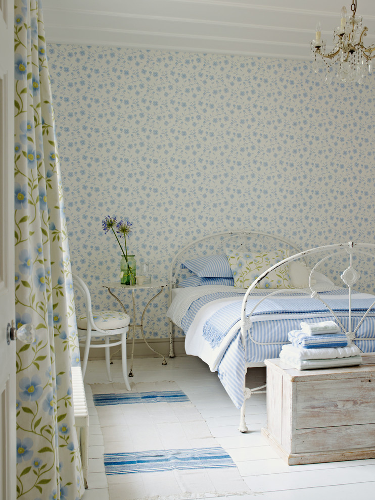 Fresh Ivory & China Blue Color Wallpaper