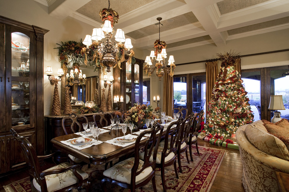 Victorian Dining Room Christmas Tree Decoration