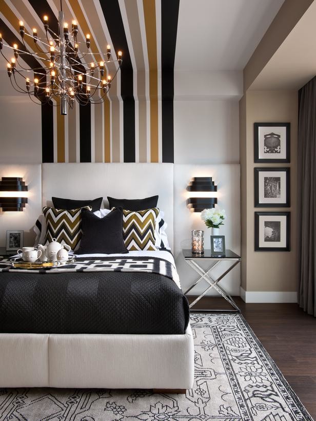 Use Stripes to Lengthen Your Space
