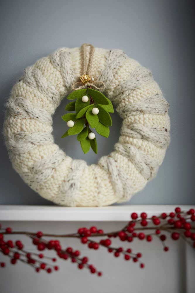 43. Crochet Christmas wreath in a very different pattern.